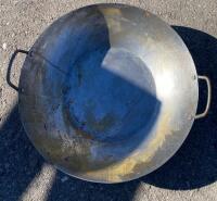 24-Inch Carbon Steel Commercial Wok with Riveted Handles and More - 2
