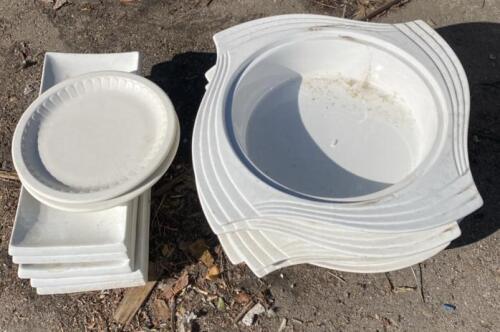 Modern White Ceramic Dinnerware Set &ndash; 9 Pieces Including Round and Square Trays