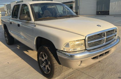 2004 DODGE DAKOTA SLT - 4X4! LOCATED IN NAMPA