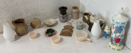 Collectible Glassware & Pottery