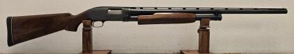 Winchester Model 12 12GA Pump 2 3/4" Chamber, 28" Barrel, MOD Choke, Walnut Stock, SN: 1787424