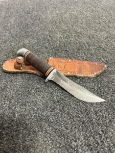 Schrade-Walden Fixed-Blade Hunting Knife, 8" Overall, 3.5" Blade, Leather Handle & Sheath