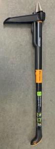 Fiskars Deluxe Stand-up Weeder, 39" Length, 4-Claw Design, Lifetime Warranty