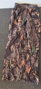 Cabela's Medium Regular Camo Hunting Pants, Snap Side, Polyester Shell, RN 56835, Vietnam (Shelf A)