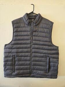 Ozark Trail Men's XL Insulated Puffer Vest, Charcoal Gray, Wind & Water-Resistant (Shelf B)