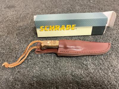 Schrade 152 Old Timer Sharpfinger Fixed-Blade Hunting Knife with Leather Sheath