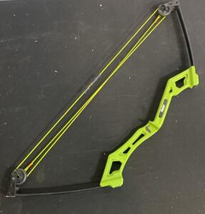 Bear Archery Brave Youth Compound Bow, 26" Axle-to-Axle, 5-25 lbs Draw Weight, Neon Green/Black (H)