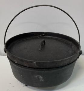 Vintage Unmarked Cast Iron Camp Dutch Oven with Lid, 3 Legs, Approx. 12" Diameter, 6-8 Qt