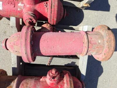 Dry Barrel Fire Hydrant, 4.5" Pumper Outlet, 2.5" Hose Outlets, 6" Inlet, 250 psi Rating