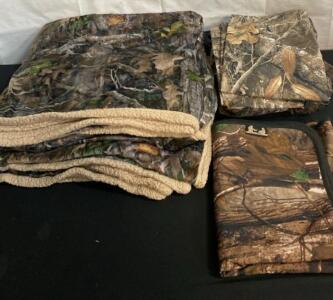 Mossy Oak Camo Sherpa Outdoor Blanket Set, 3 Pieces, 60"x70", Polyester Fleece, Woodland Pattern