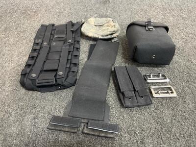 BlackHawk HYDRASTORM 100oz Hydration Carrier with MOLLE Pouches and Accessories(b)
