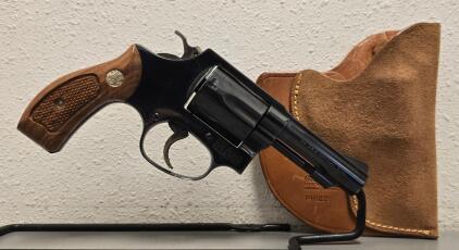 Smith & Wesson Model 10 Revolver .38 Special 4" Blued, Serial 1J18681, Walnut Grips