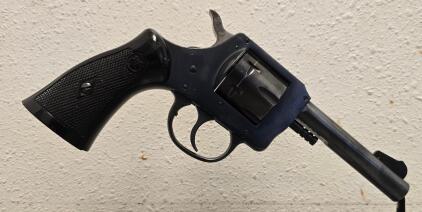 H&R Model 732 .32 S&W Long Revolver, 4" Barrel, Blued Finish, Serial AU003535