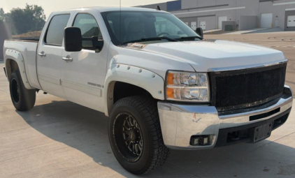 2009 CHEVROLET SILVERADO 2500 - DIESEL - 4X4!