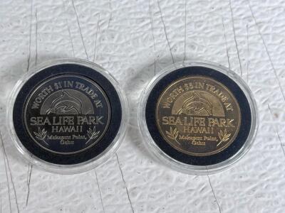 Sea Life Park Hawaii $1 & $5 Trade Tokens, Makapuu Point Oahu, With Protective Capsules