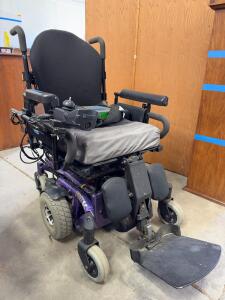 Invacare TDX SC Power Wheelchair, Jay J3 Back, Keencushion Seat, Charger Included **Tested**