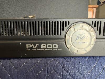 Peavey PV 900 Stereo Power Amplifier, 900W, Dual Channel, 300W @ 4&Omega;, XLR/TRS Inputs, Rackmount **Powers On**