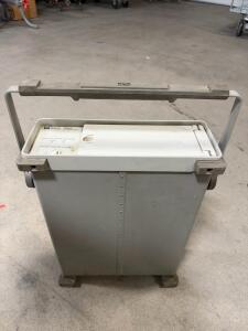 HP 85901A AC Power Source, 200W Continuous Output, 115/230V Selectable