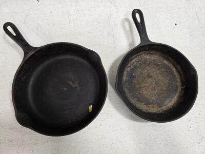 Vintage Cast Iron Skillets Set, 8" & 9" Smooth, Double Pour Spouts, Classic Unmarked USA Style