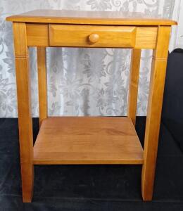 (1) Modern Solid Wood Side Table / Night Stand