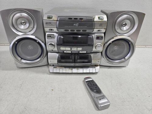 GPX S753S CD Compact Disc Home Stereo System with Dual Cassette, AM/FM, Remote, 2002, 40W Turns On