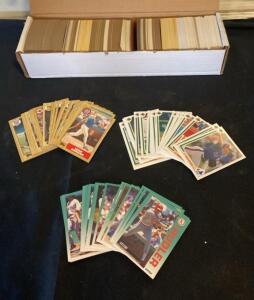 800+ Topps, Fleer, Upper Deck Baseball Cards Late 80s/Early 90s Cubs Expos Phillies Box Set