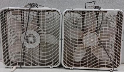 Aerospeed 20" Box Fan and Generic 20" White Box Fan, 5-Blade, Manual Control (Turns On)