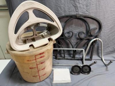 Suncast Hose Holder, Delta Showerheads, 18Qt Bucket & Niagara Outlet Insulators Mixed Lot