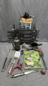 iGo Furniture Assembly Toolkit, Cordless Drill & Powered Screwdriver Set, 20 Bits, 9V, Unopened, TV Wall Mount and numerous BBQ accessories