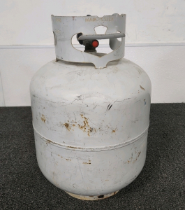 Propane Tank W/ Propane TW 18