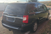 2013 CHRYSLER TOWN AND COUNTRY: LEATHER SEATS- THIRD ROW! - 6