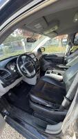 2013 CHRYSLER TOWN AND COUNTRY: LEATHER SEATS- THIRD ROW! - 10
