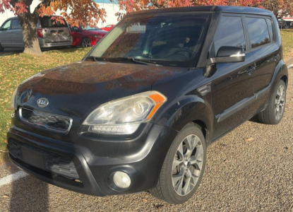 2012 KIA SOUL- FWD- BLUETOOTH- GOOD TIRES!
