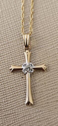 14K Gold Cross Necklace with Diamond Cluster Center, Rope Chain, Spring Ring Clasp, 18"