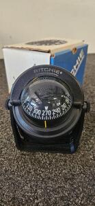 Ritchie B-51 Bracket Mount Marine Compass, 3&rdquo; Card, Black, Illuminated, USA, SN: 910000007166