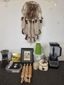 Household & Kitchen Mixed Lot: Ninja Blender tested and functioning, Coffee Grinder tested and functioning, Rolling Pins, Decor