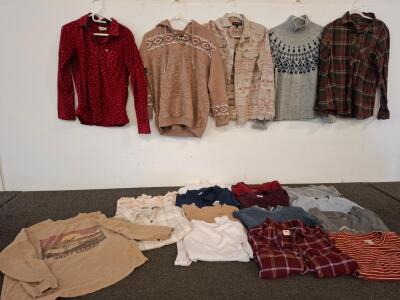 Ariat Women's Western Tops Lot, 15pc Long Sleeve, Flannel, Sweater, Graphic, Levi's