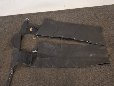 Harley-Davidson Leather Motorcycle Chaps, Medium, Black, Adjustable Belt, Made in Indonesia