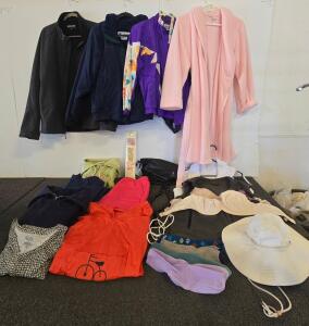 Columbia, Kirkland, Vonn Jackets, Robe, Swimwear & Accessories - Mixed Lot, 13+ Pieces