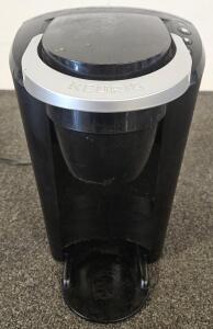 Keurig K-Classic Single Serve Coffee Maker, Black, 48 oz Reservoir, Multiple Brew Sizes (tested, works)