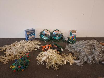 Sylvania LED Multi and White Christmas String Lights Assortment, Tinsel, Snowflakes, C6 C7 Styles ( all lights worked