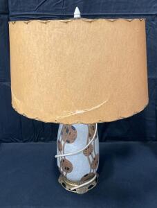 Vintage Art Deco Table Lamp, Ceramic Crackle Glaze Base, Brass Feet, Pull Chain, 26 in Tall ( Working )