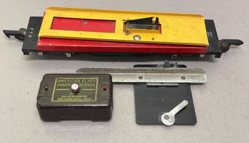 American Flyer 715 Operating Mail Car with Remote Control and Pickup Platform