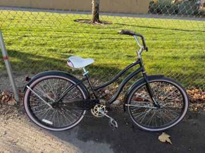 Huffy Cranbrook 26" Beach Cruiser Bike &ndash; Black, Pink Trim, Steel Frame, Fenders, Single Speed