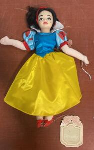 Applause Pirouette Dolls Snow White 15" Plush Disney Character, Tag, 1986, Poseable Limbs