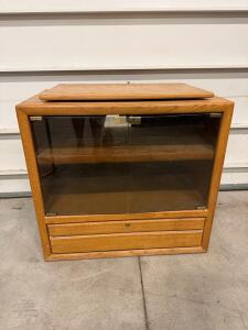 Oak Media Cabinet with Glass Doors and Drawer, 24"x18"x28", 2 Shelves, Brass Hardware