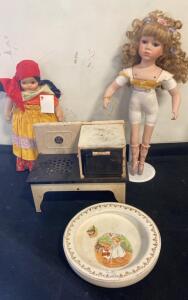 Vintage Nursery Bowl, "Baby Bunting Ties His Hat Politely to the Pussy-cat," 7.5", Ceramic- Antique Dolls and Kitchen