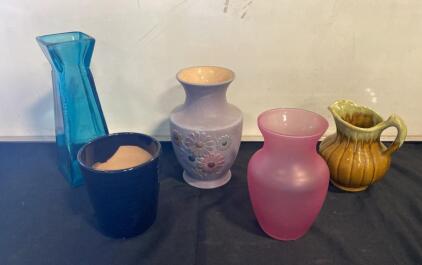 Mixed Lot of 5 Decorative Vases & Pitcher - Glass & Ceramic Assortment, Modern & Vintage Styles