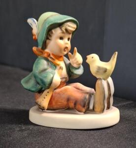 (1) Vintage Goebel Hummel Figurine-63 "Singing Lesson"