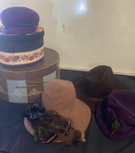 Vintage Wool Felt Hat Lot: Fedora, Cloche & Beret Styles, Decorative, w/2 Hat Boxes, Purple/Brown